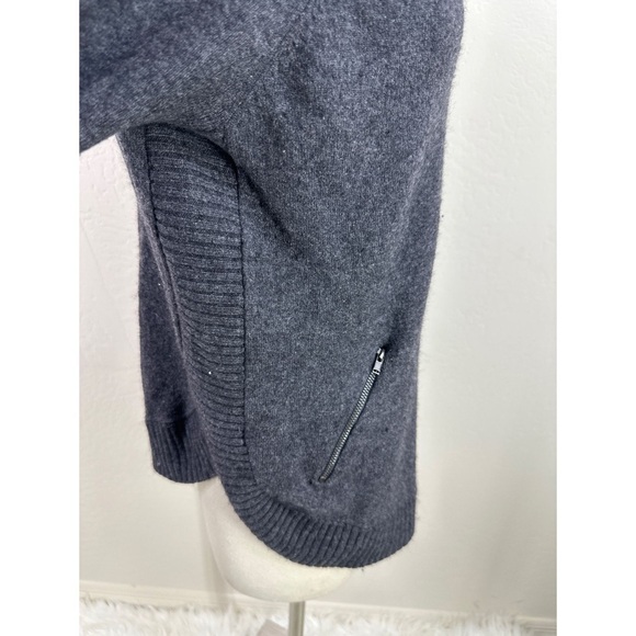 Halogen Wool Cashmere V-Neck Sweater - Picture 6 of 11